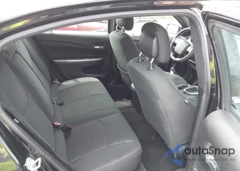 2011 Chrysler 200 Lx из США, поврежденный, VIN 1C3BC4FB1BN558420